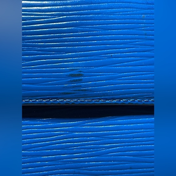 Louis Vuitton Epi International wallet - Picture 7 of 16